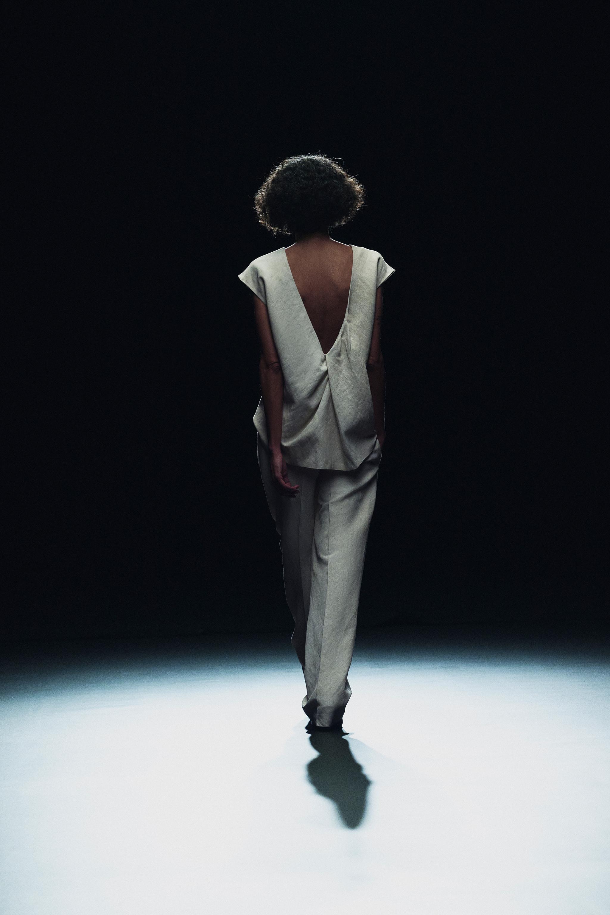 OPEN BACK TOP ZW COLLECTION